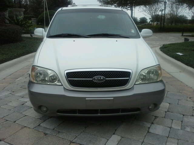 2004 Kia Sedona Open-top