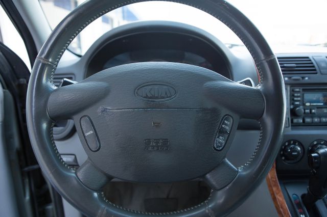 2004 Kia Sedona Open-top