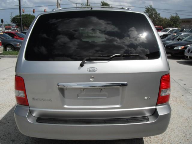 2004 Kia Sedona SL Pickup 4D 6 1/2 Ft