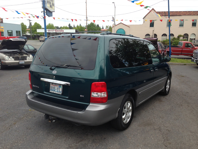 2004 Kia Sedona Open-top