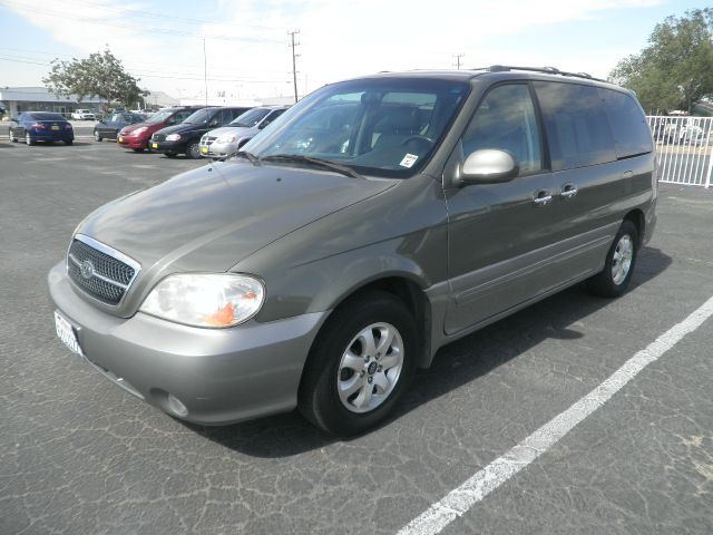 2004 Kia Sedona Open-top