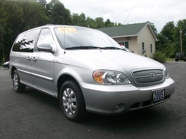 2005 Kia Sedona Elk Conversion Van