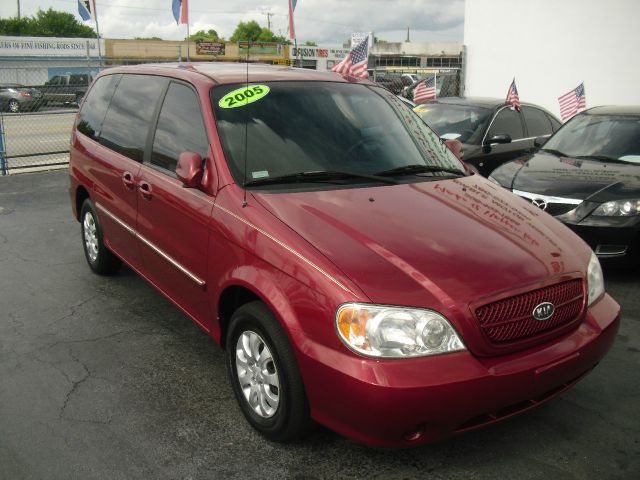 2005 Kia Sedona Elk Conversion Van