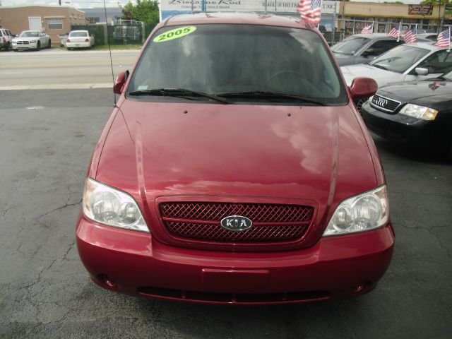 2005 Kia Sedona Elk Conversion Van