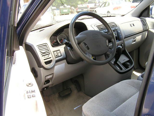 2005 Kia Sedona Elk Conversion Van