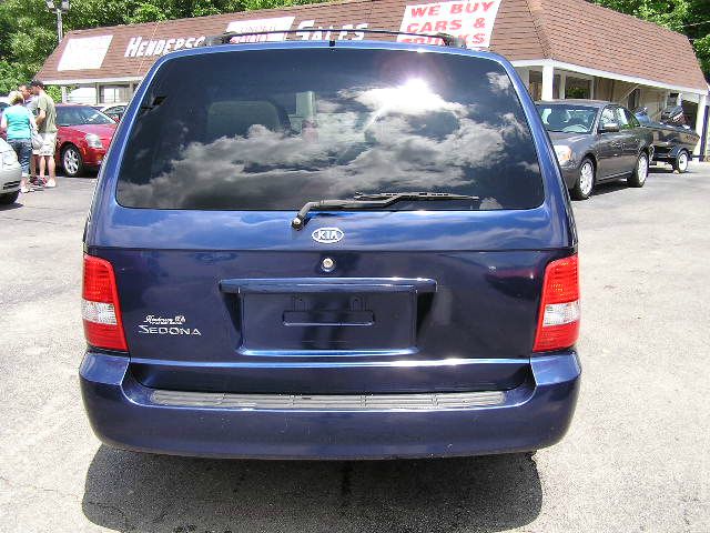 2005 Kia Sedona Elk Conversion Van