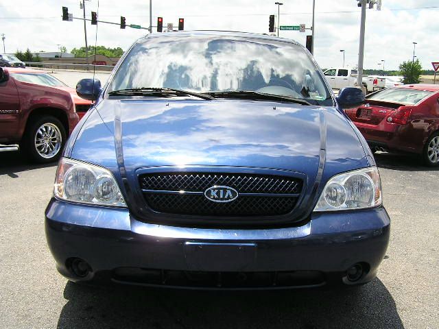 2005 Kia Sedona Elk Conversion Van