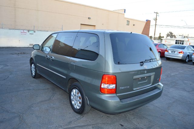 2005 Kia Sedona Elk Conversion Van