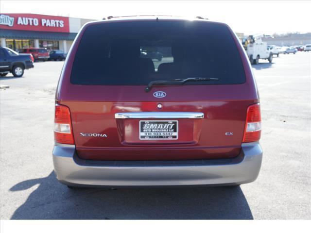 2005 Kia Sedona Open-top