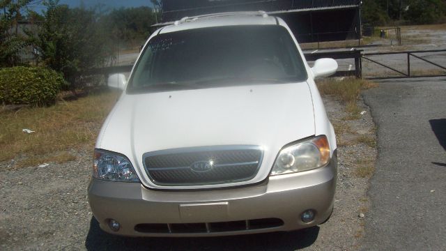 2005 Kia Sedona Open-top