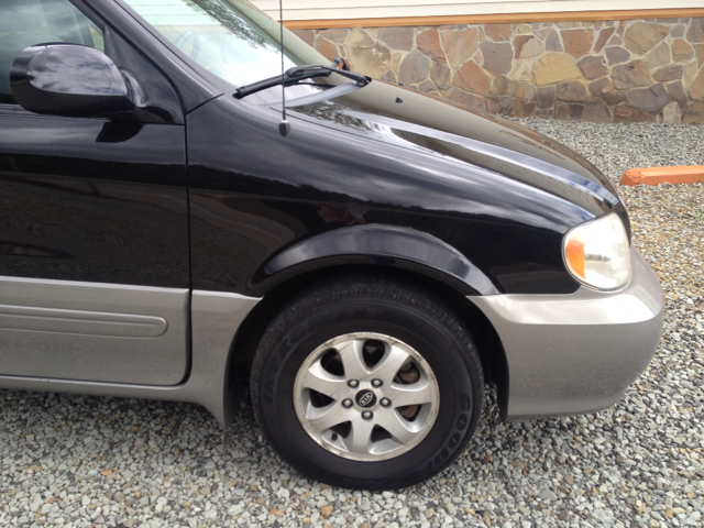 2005 Kia Sedona Open-top