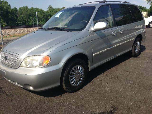 2005 Kia Sedona Elk Conversion Van