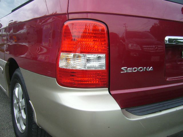 2005 Kia Sedona Open-top