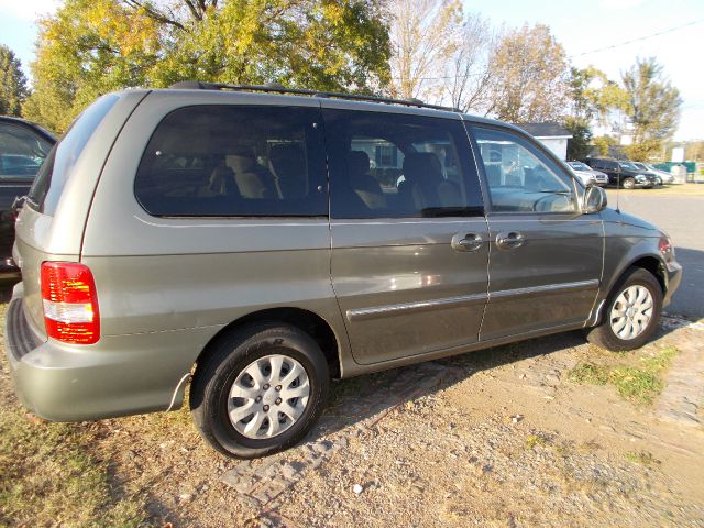 2005 Kia Sedona Elk Conversion Van