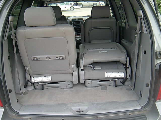 2005 Kia Sedona Open-top