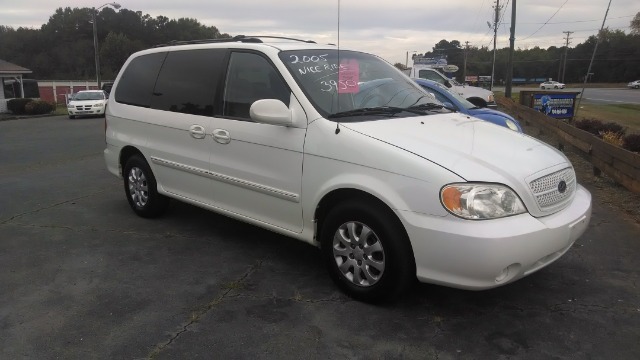 2005 Kia Sedona Elk Conversion Van