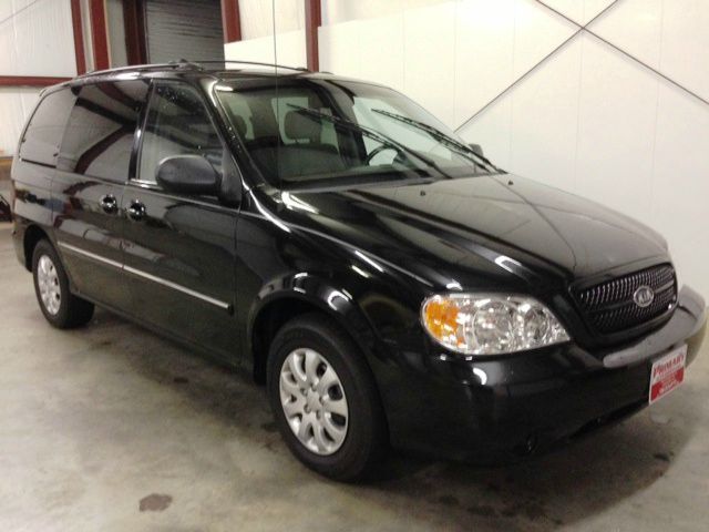 2005 Kia Sedona Unknown