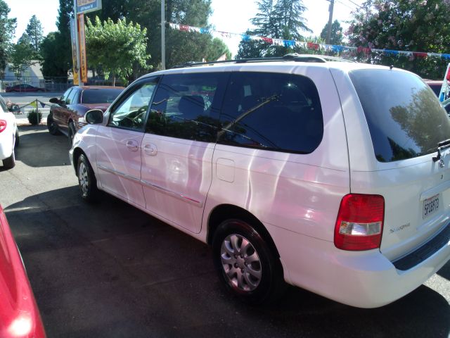 2005 Kia Sedona Elk Conversion Van