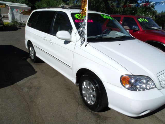 2005 Kia Sedona Elk Conversion Van