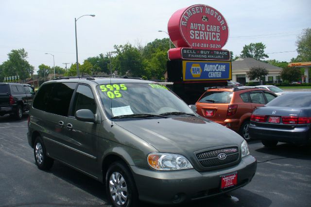 2005 Kia Sedona Elk Conversion Van