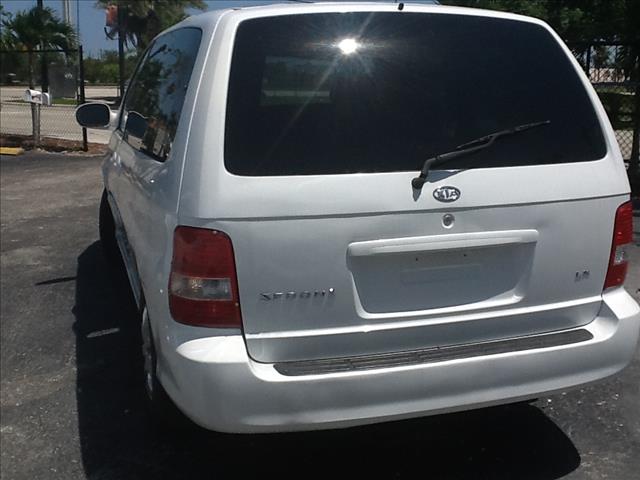 2005 Kia Sedona Elk Conversion Van