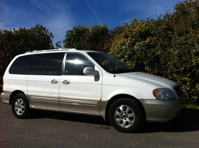 2005 Kia Sedona Unknown