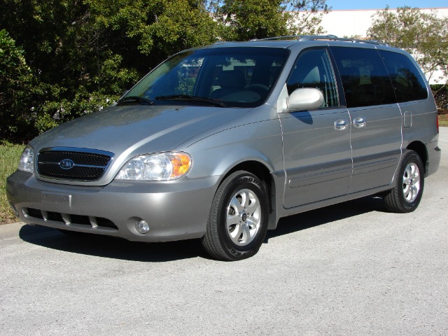 2005 Kia Sedona Open-top