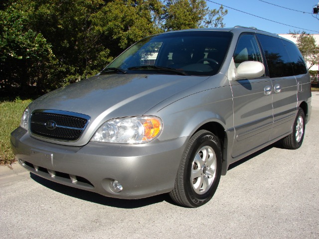 2005 Kia Sedona Open-top