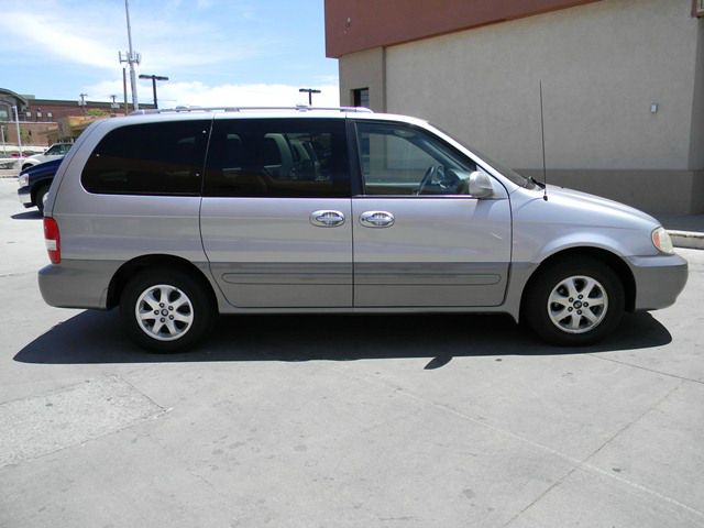 2005 Kia Sedona Elk Conversion Van