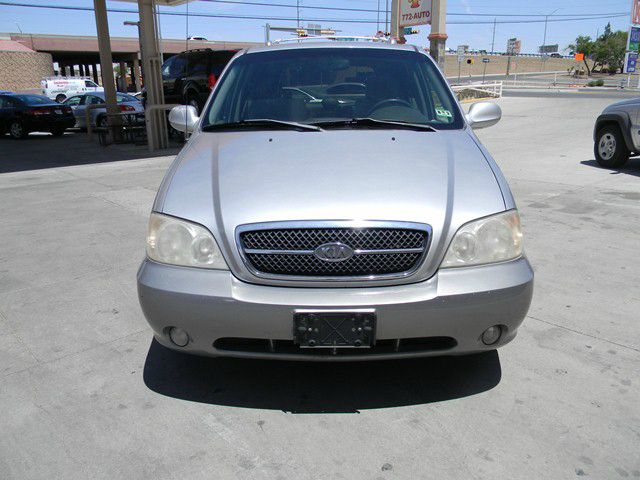 2005 Kia Sedona Elk Conversion Van