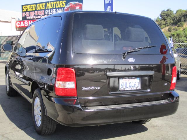 2005 Kia Sedona Elk Conversion Van