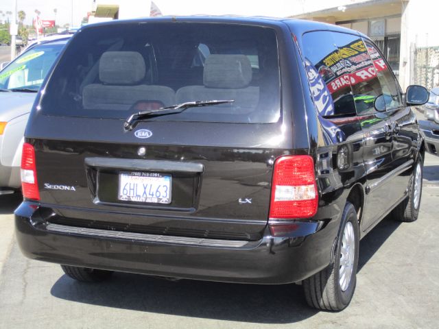 2005 Kia Sedona Elk Conversion Van