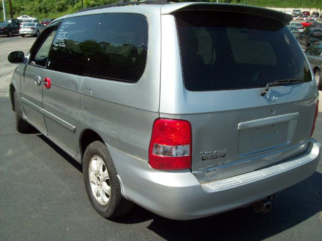 2005 Kia Sedona Open-top