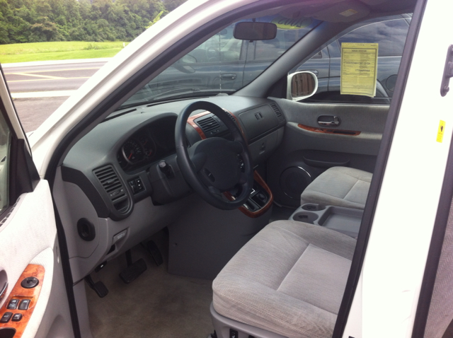 2005 Kia Sedona Open-top