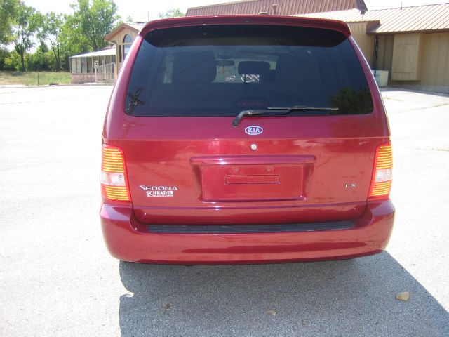 2005 Kia Sedona Elk Conversion Van