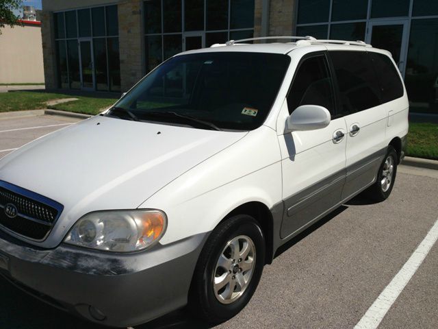 2005 Kia Sedona Open-top