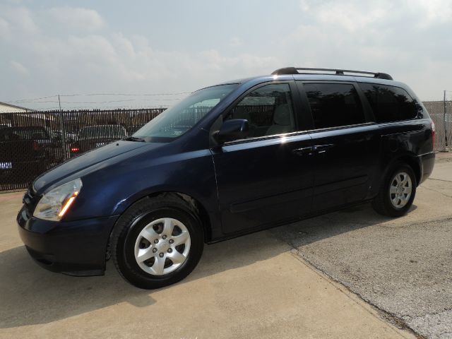 2006 Kia Sedona Elk Conversion Van