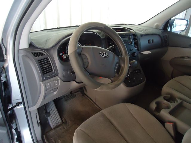 2006 Kia Sedona Elk Conversion Van