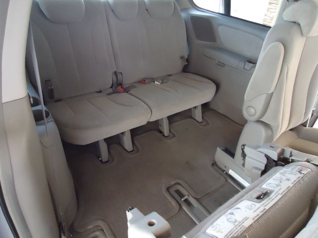 2006 Kia Sedona Elk Conversion Van