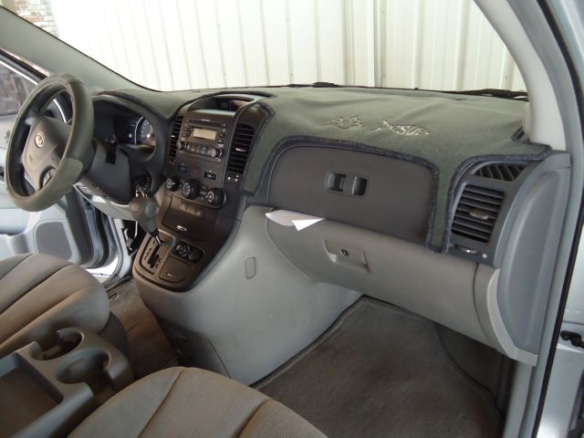 2006 Kia Sedona Elk Conversion Van