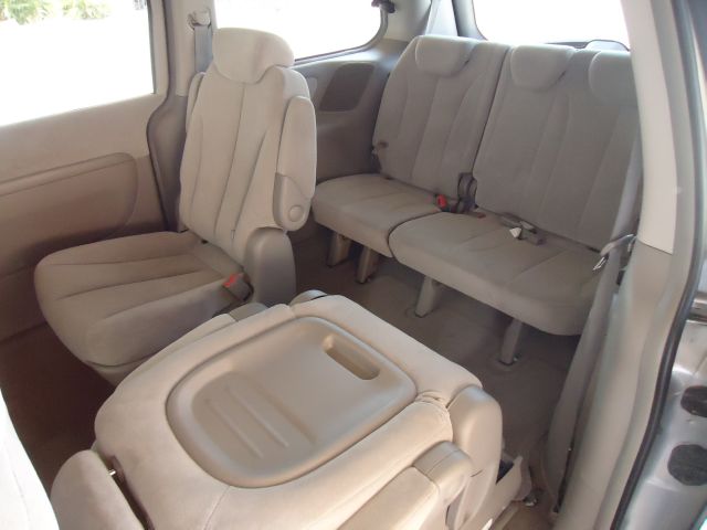 2006 Kia Sedona Elk Conversion Van