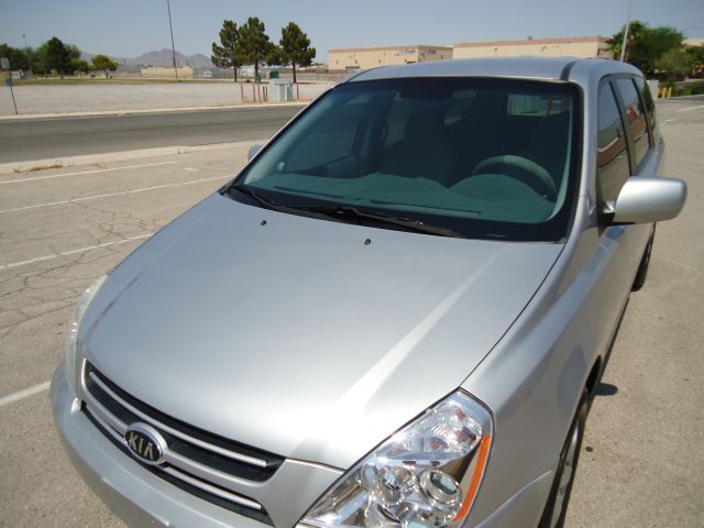 2006 Kia Sedona Elk Conversion Van