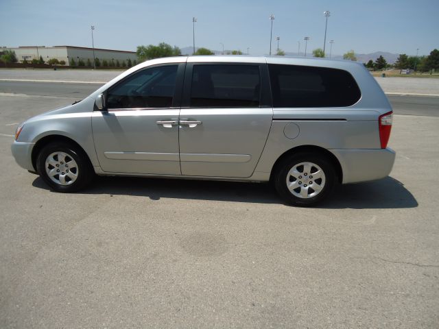 2006 Kia Sedona Elk Conversion Van