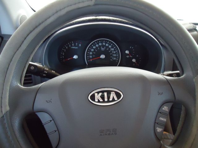 2006 Kia Sedona Elk Conversion Van