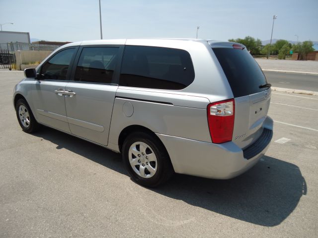 2006 Kia Sedona Elk Conversion Van