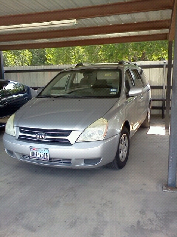 2006 Kia Sedona Open-top