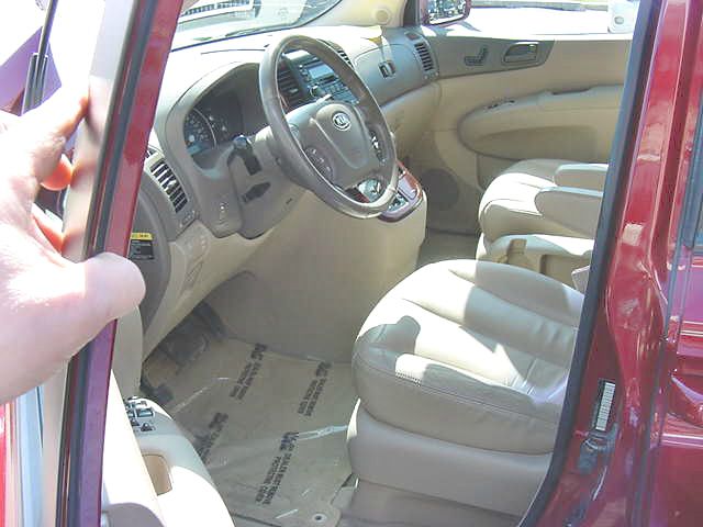 2006 Kia Sedona Open-top