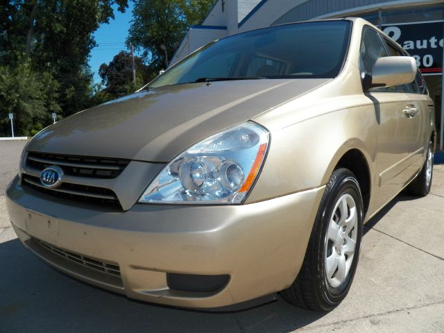 2006 Kia Sedona Elk Conversion Van