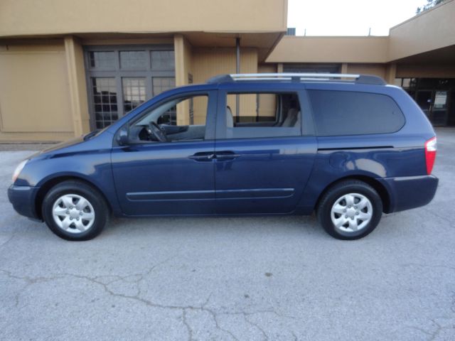 2006 Kia Sedona Elk Conversion Van