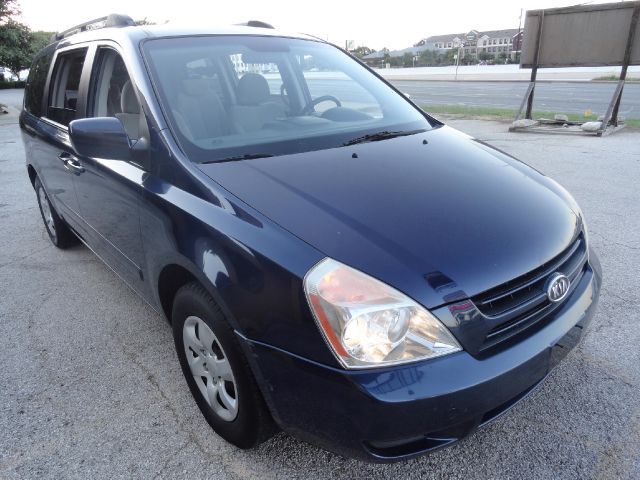 2006 Kia Sedona Elk Conversion Van